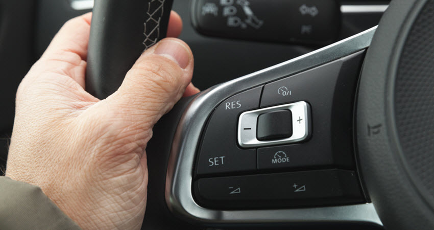 Signs Associated With the Maserati Adaptive Cruise Control Problem